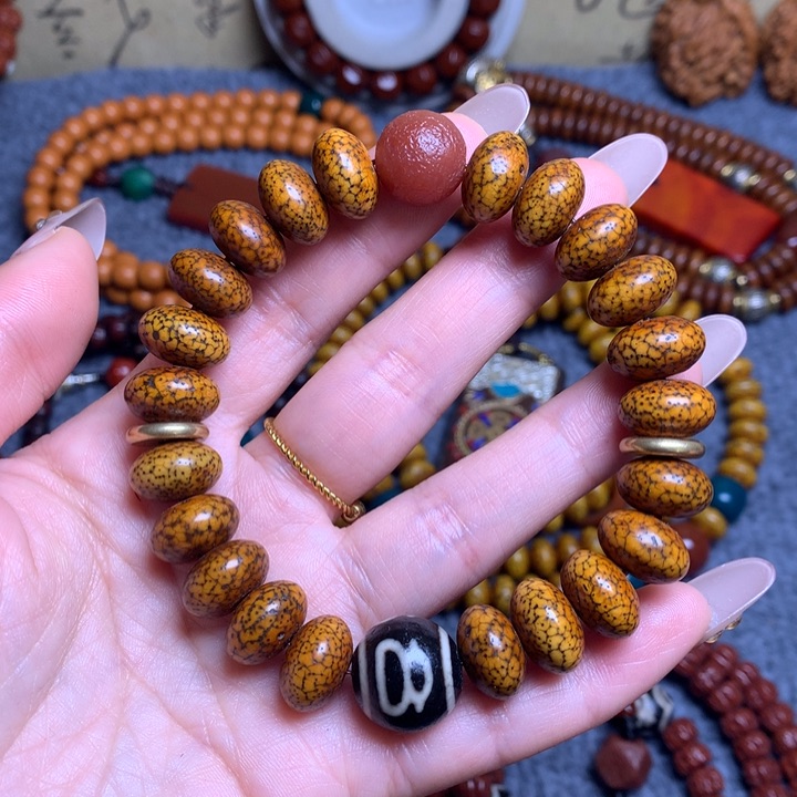 星月菩提吊坠菩提