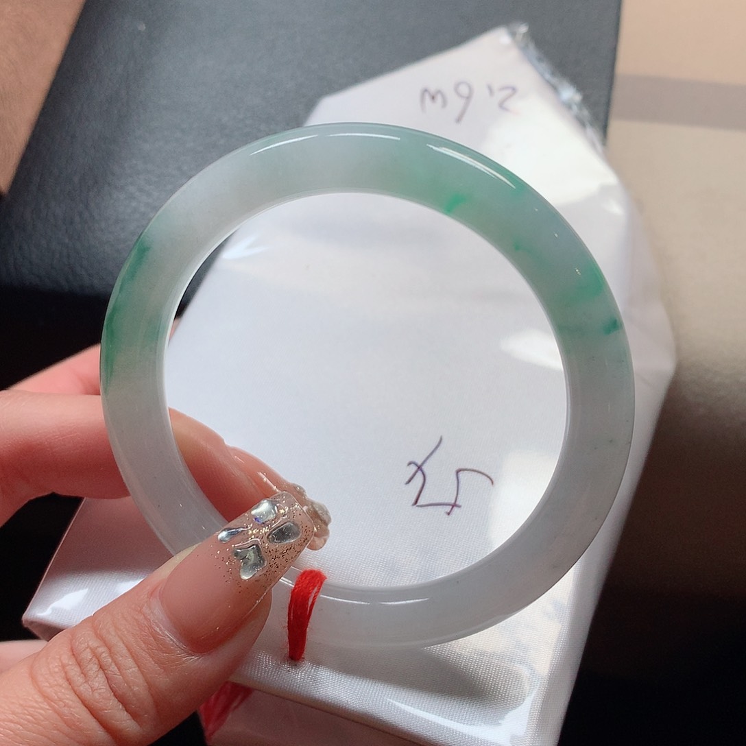 翡翠手镯未镶嵌2号