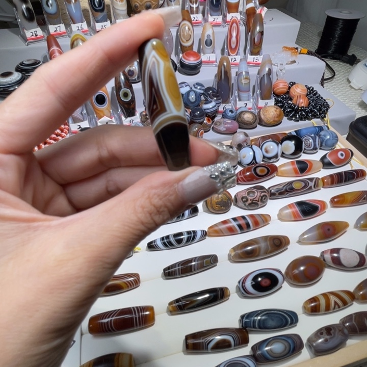 黑***豹玛瑙/玉髓未镶嵌项链