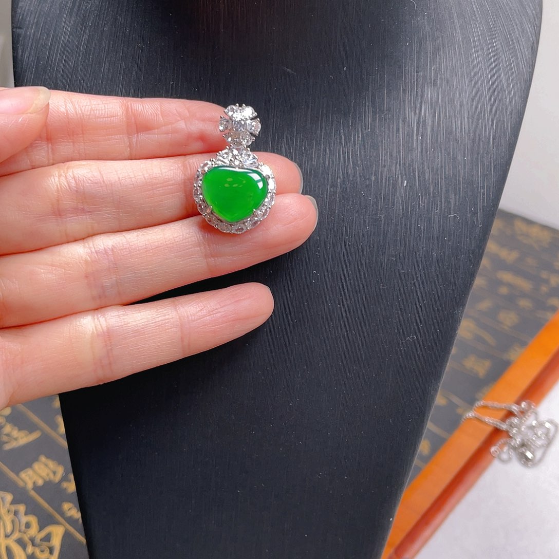 吊坠(不含链)银S925镶嵌翡翠吊坠