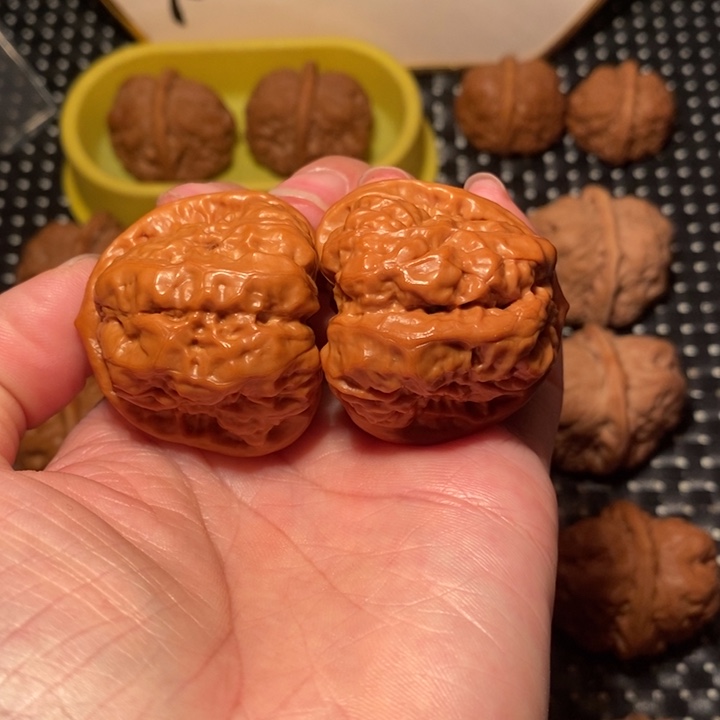 文玩核桃把件开背超细腰超大腿