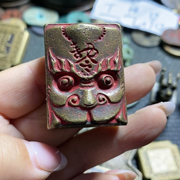 無***中铜现代文创工艺品花钱