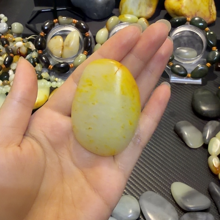 月***盒和田玉（糖玉）未镶嵌挂件