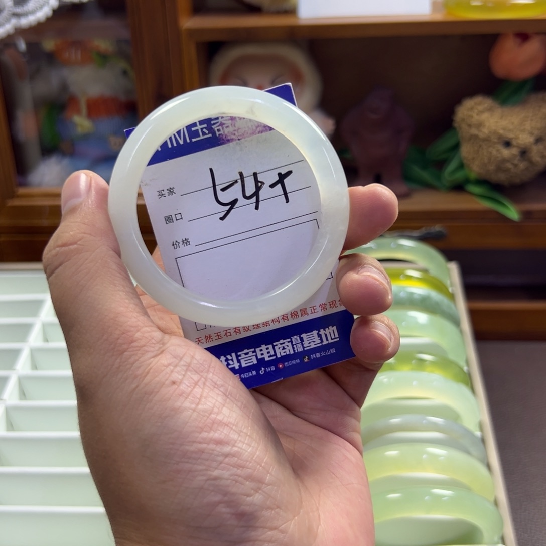 蛇纹石玉未镶嵌手镯447