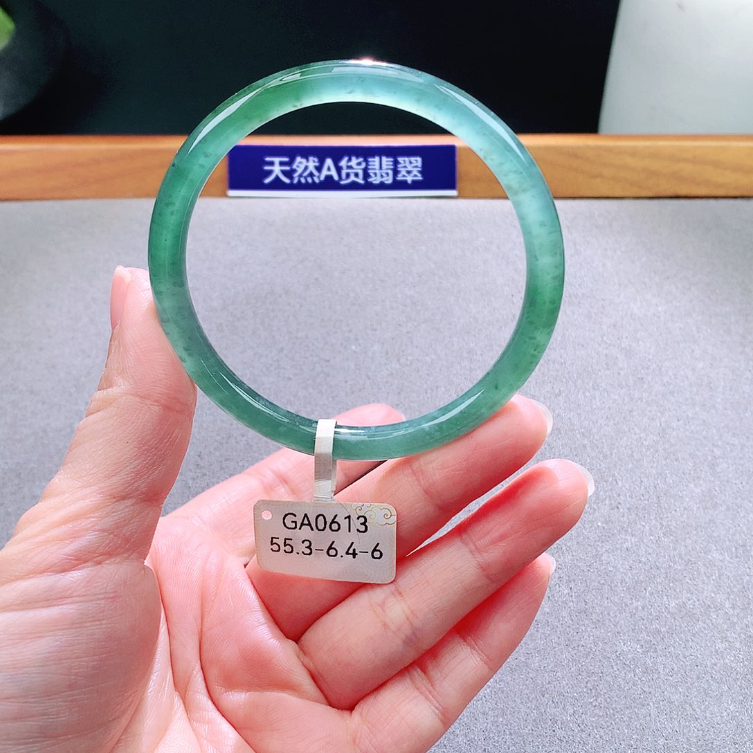 未镶嵌手镯翡翠天然翡翠手镯a货