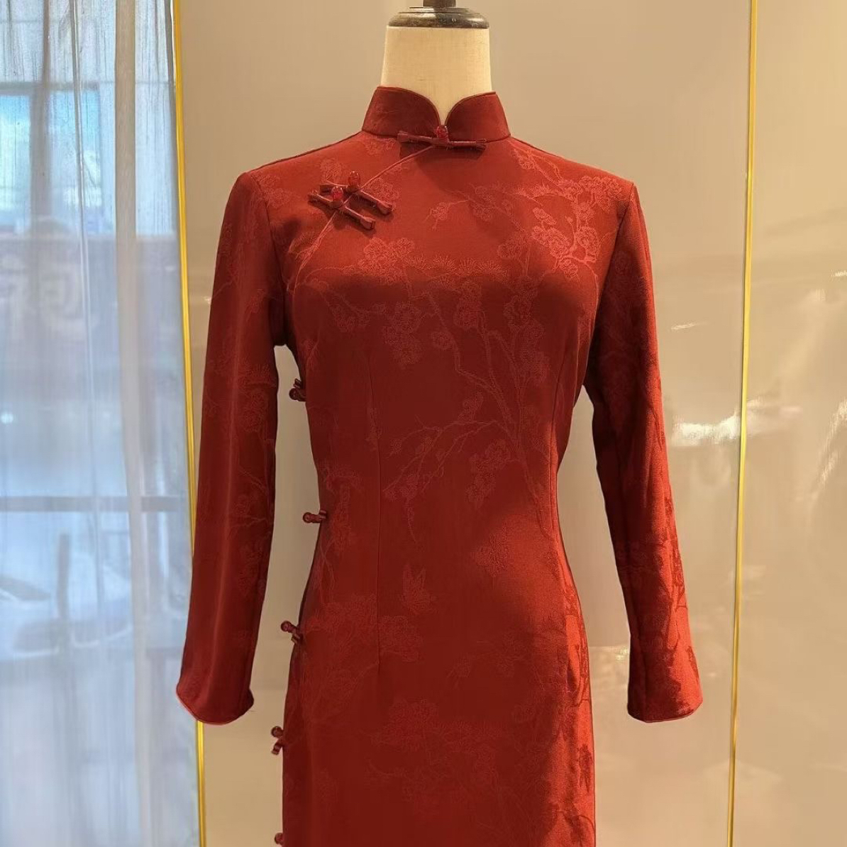 新中式旗袍礼服高端轻奢小众宴会敬酒服重要场合酒红色提花连衣裙