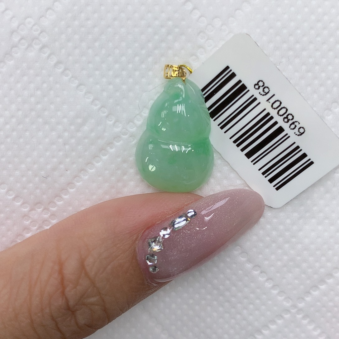 颈饰18K金镶嵌翡翠