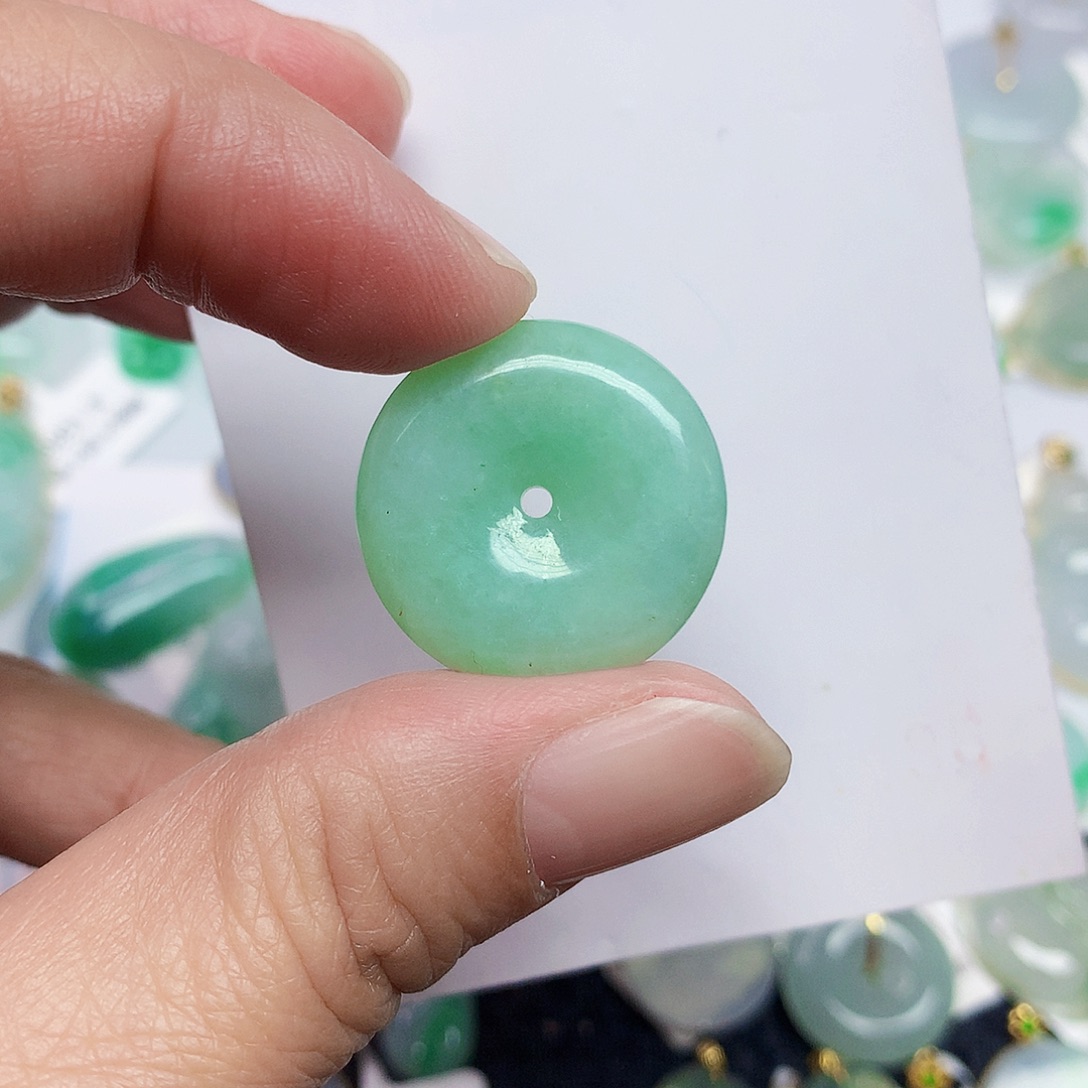 翡翠未镶嵌颈饰356788