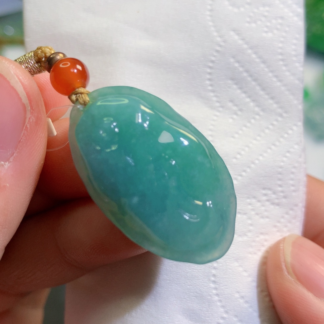 【闪购商品】翡翠吊坠(不含链)未镶嵌