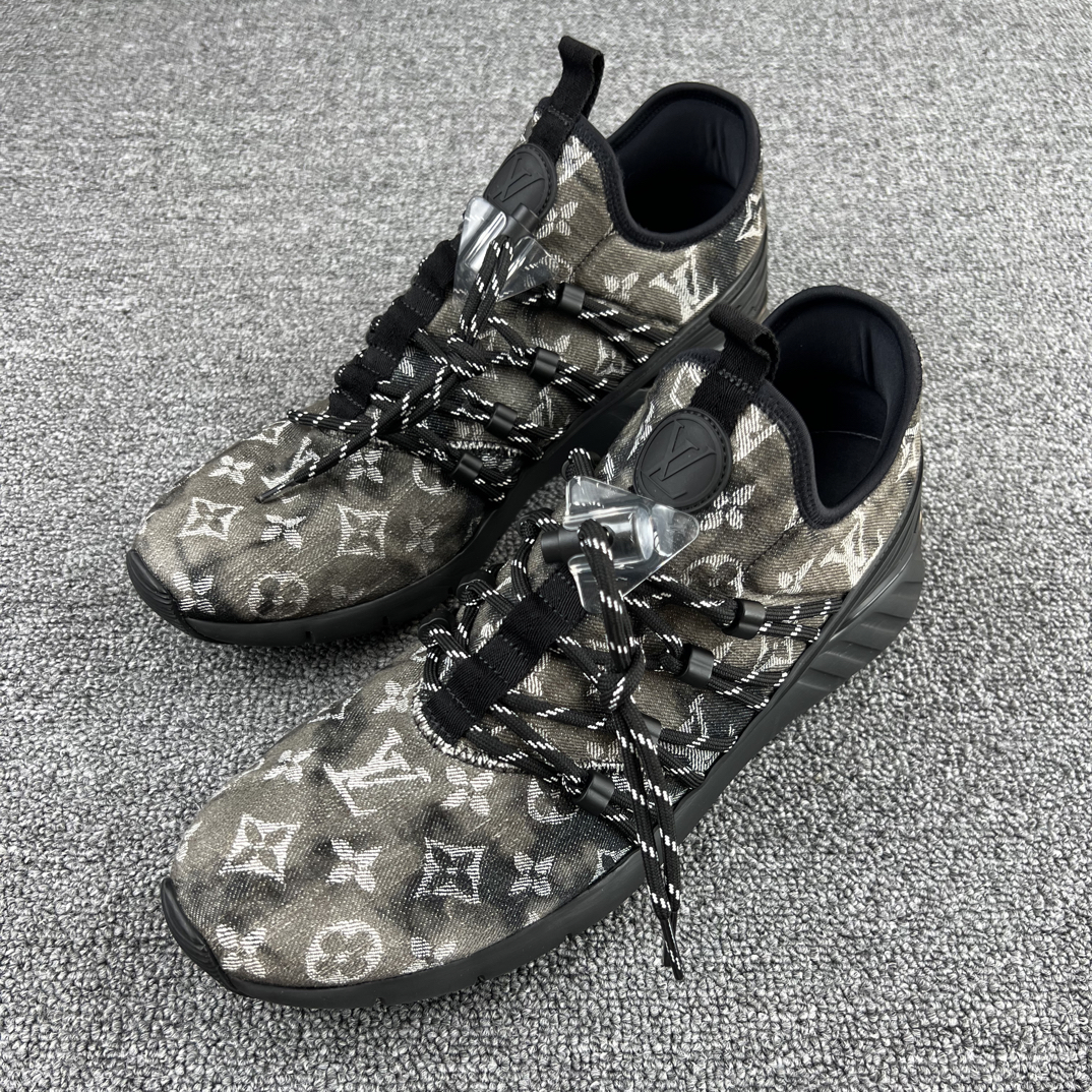99新 LouisVuitton/路易威登 7.5码 迷彩渲染跑步鞋 98新 /6032