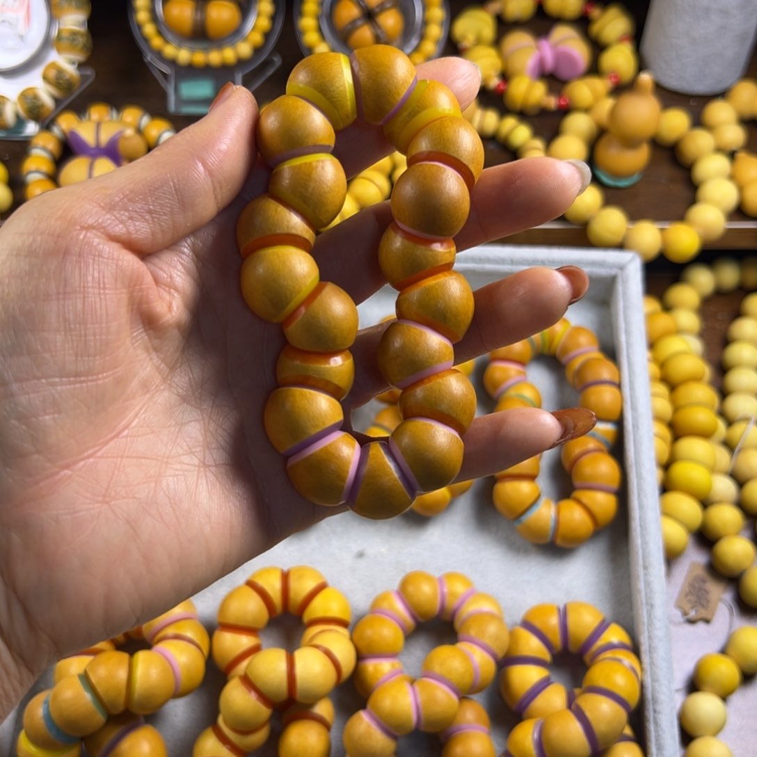 毛衣领设计非常时尚大方