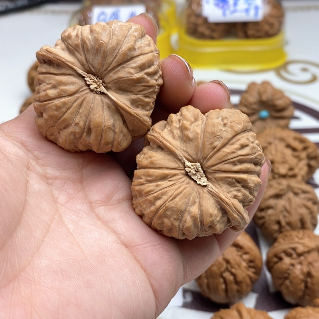 文玩核桃吊坠南瓜43尺全品