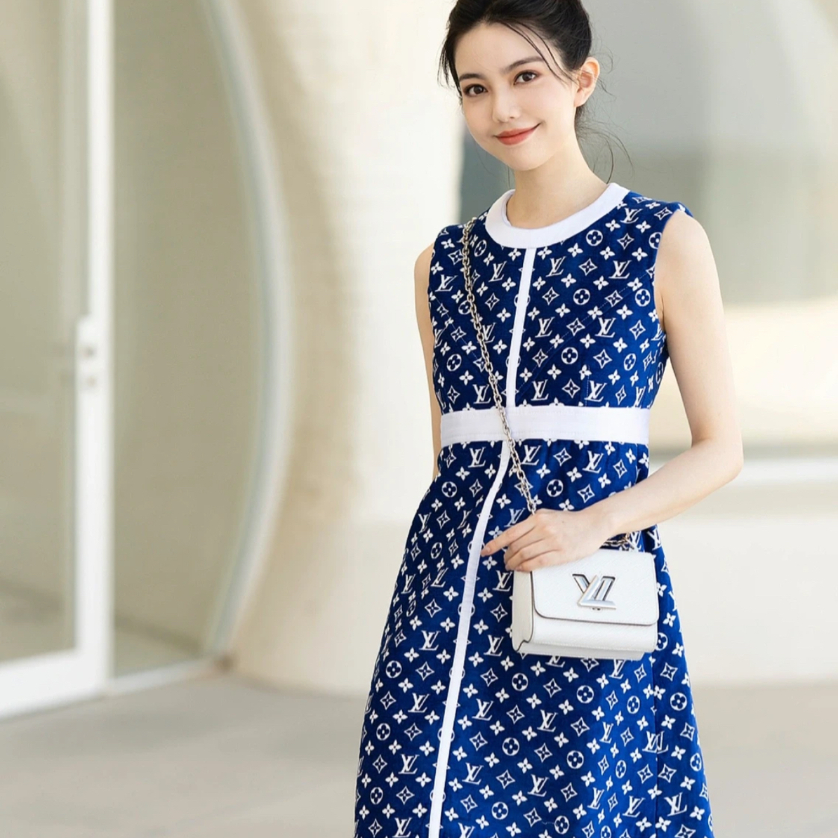 99新 LouisVuitton/路易威登 LV蓝色满印无袖连衣裙/36码/B05108