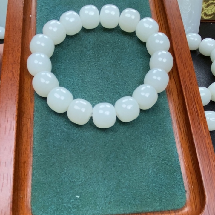 未镶嵌手串和田玉白*