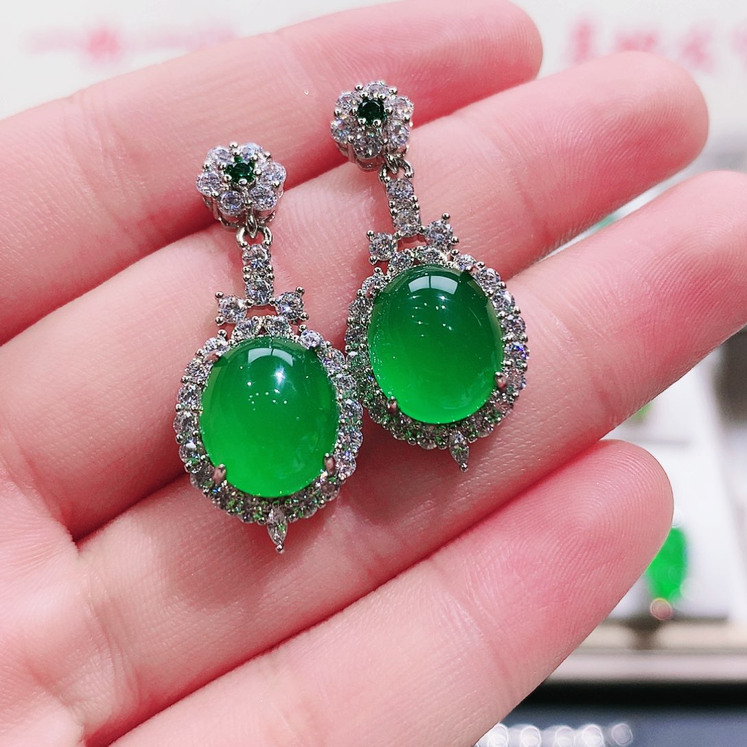 玛瑙/玉髓天然珠宝玉石鸽子蛋耳钉未镶嵌