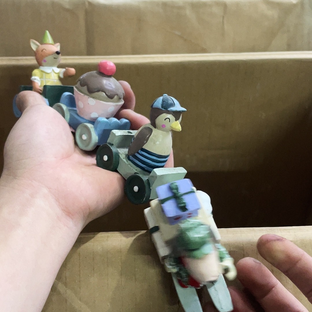 摆件         微瑕。        