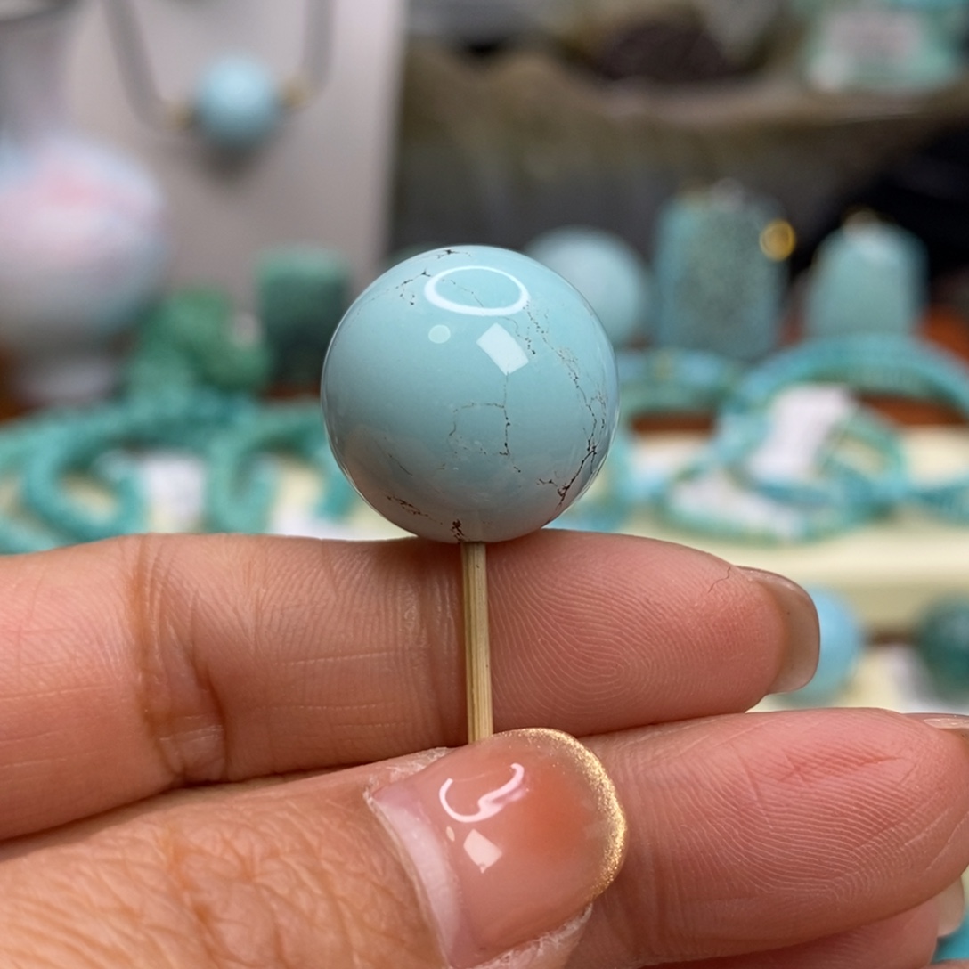 绿松石未镶嵌珠宝奇石17