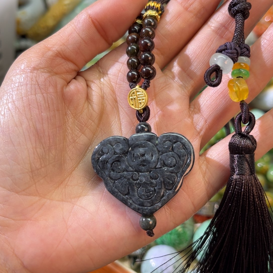 翡翠颈饰未镶嵌待编款