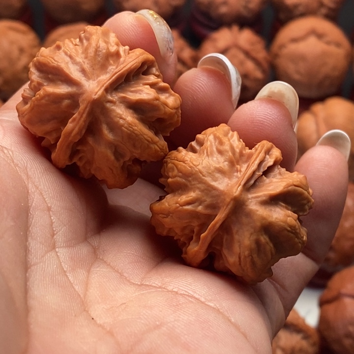 核桃精品文玩核桃手捻玄珠八棱