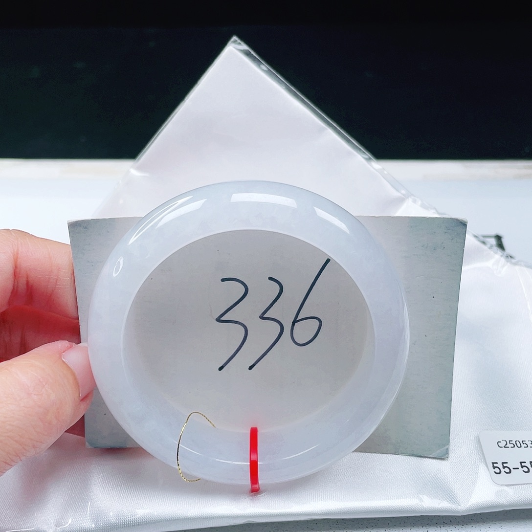 翡翠未镶嵌手镯缅甸翡翠55