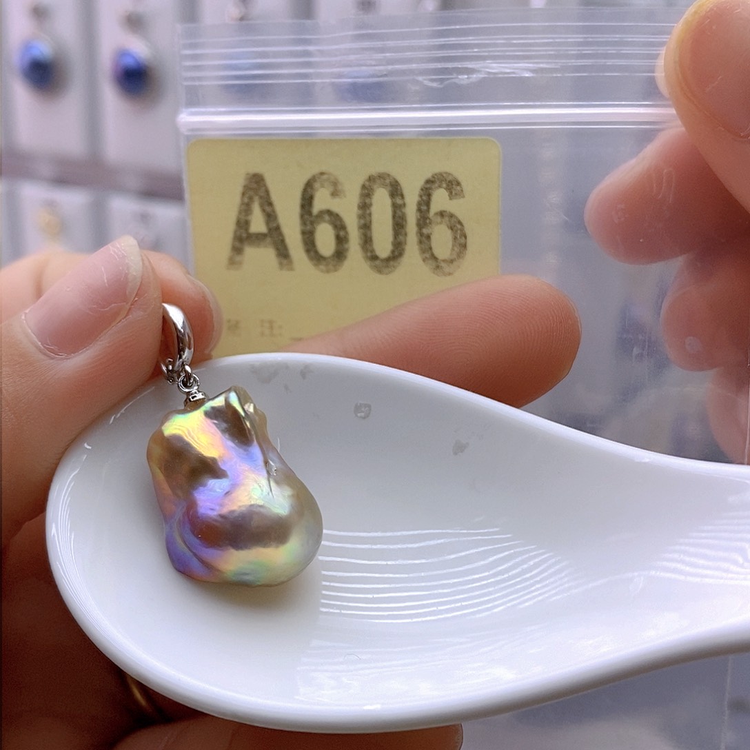 淡水珍珠颈饰未镶嵌