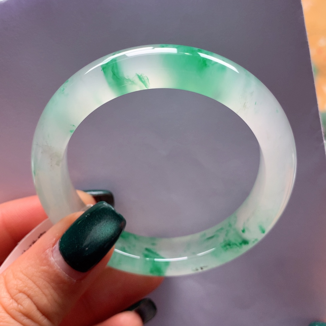 石英质玉未镶嵌手镯