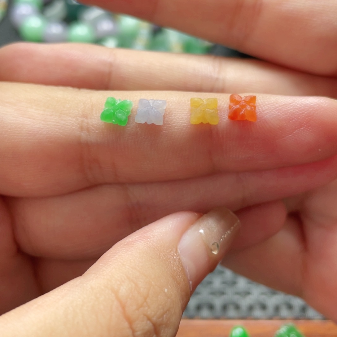 未镶嵌定制翡翠  翡翠