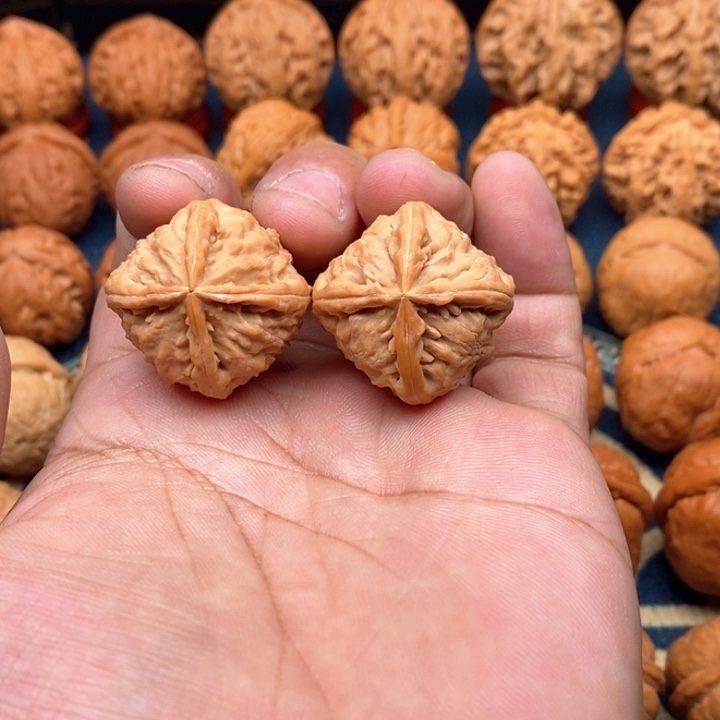 文玩核桃把件H****0手捻