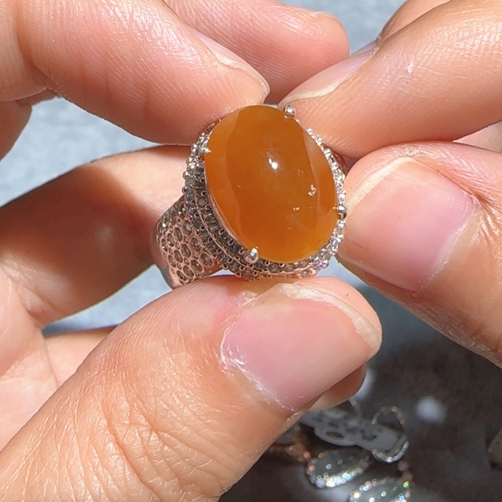 定制翡翠未镶嵌翡翠