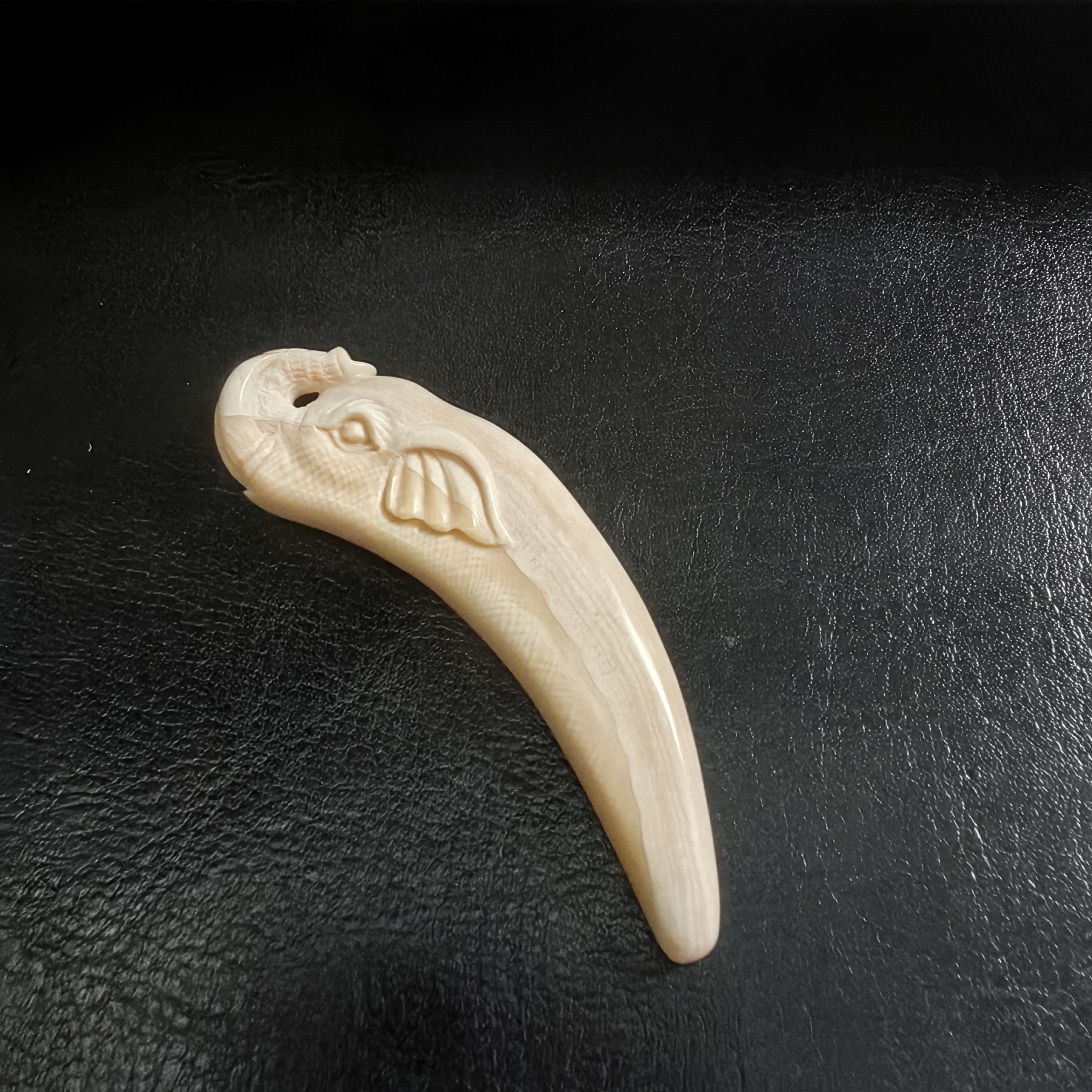 猛犸约11.6克雕刻件ZL5045