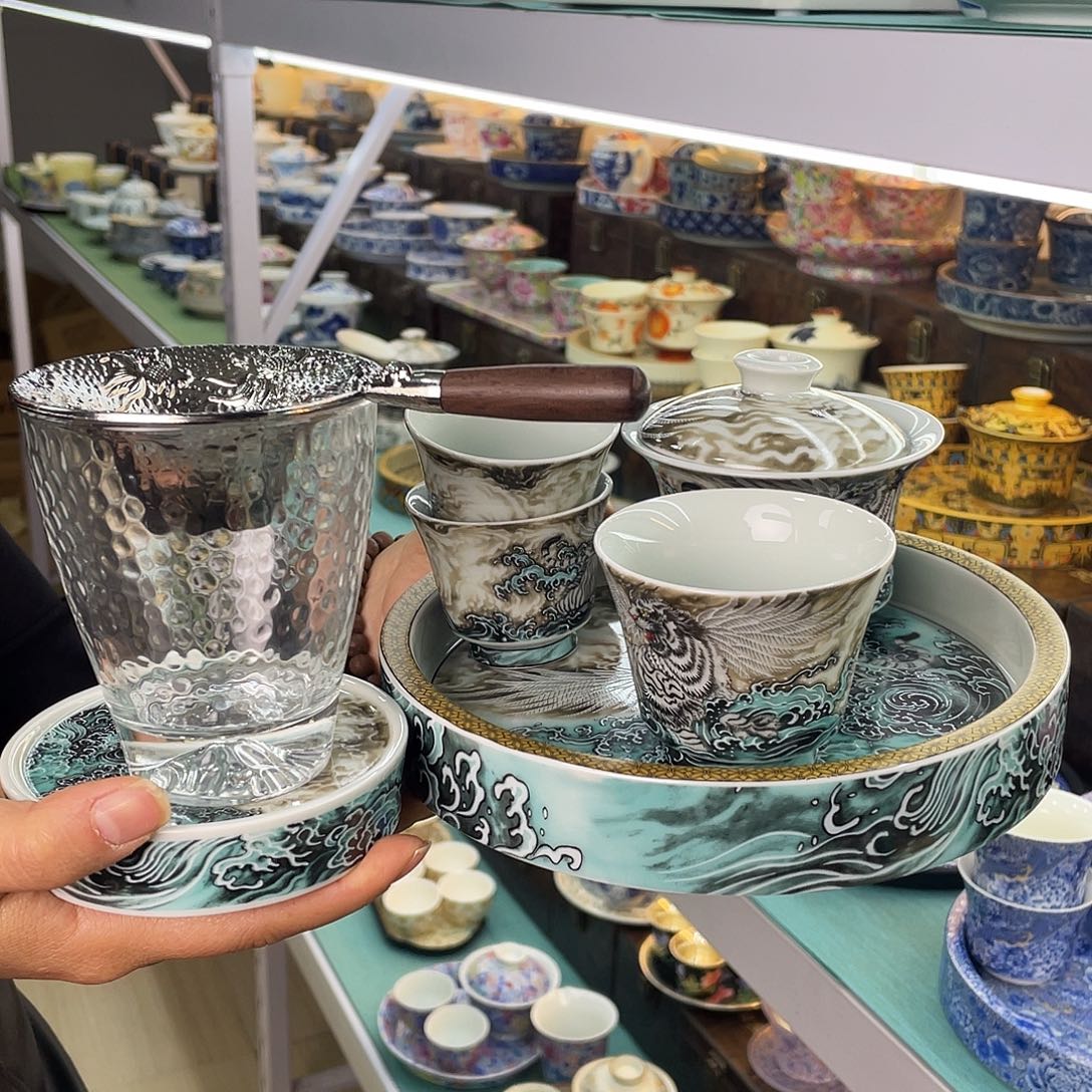 祝我们成为更好的人