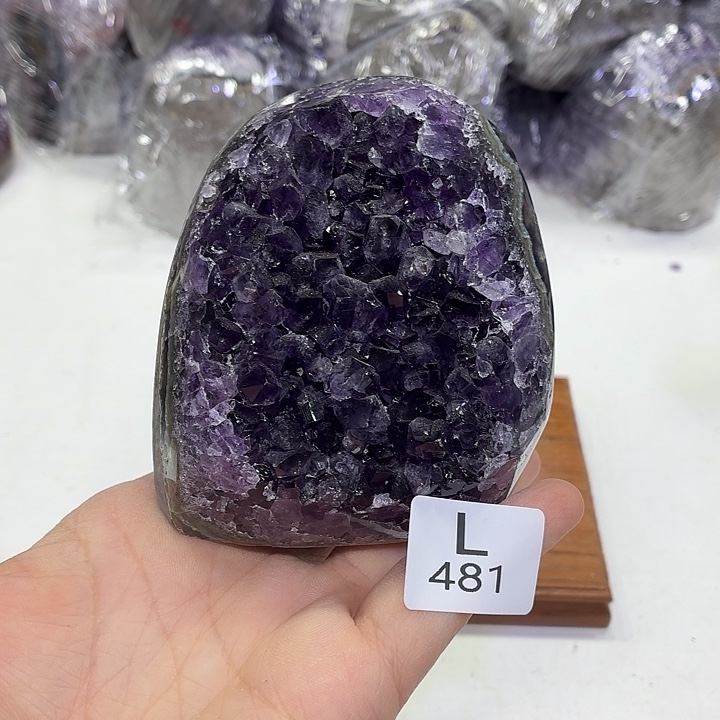 未镶嵌摆件水晶天然紫水晶