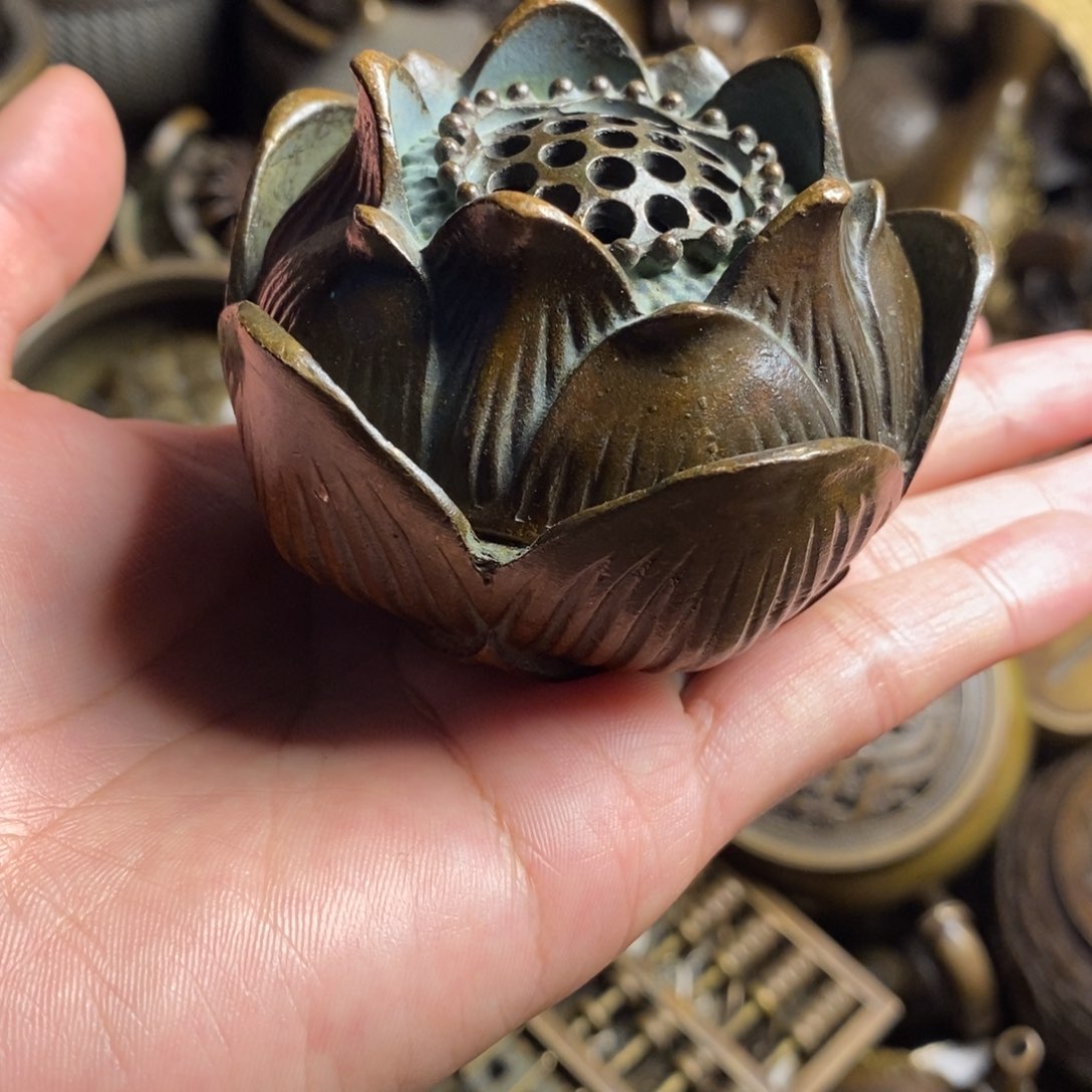 精美铜器做工精良