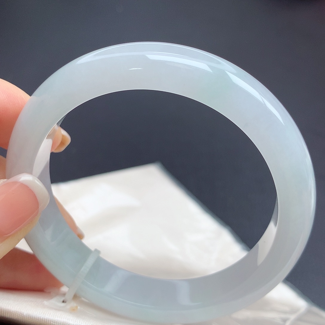 翡翠手镯未镶嵌05n n n n n n n