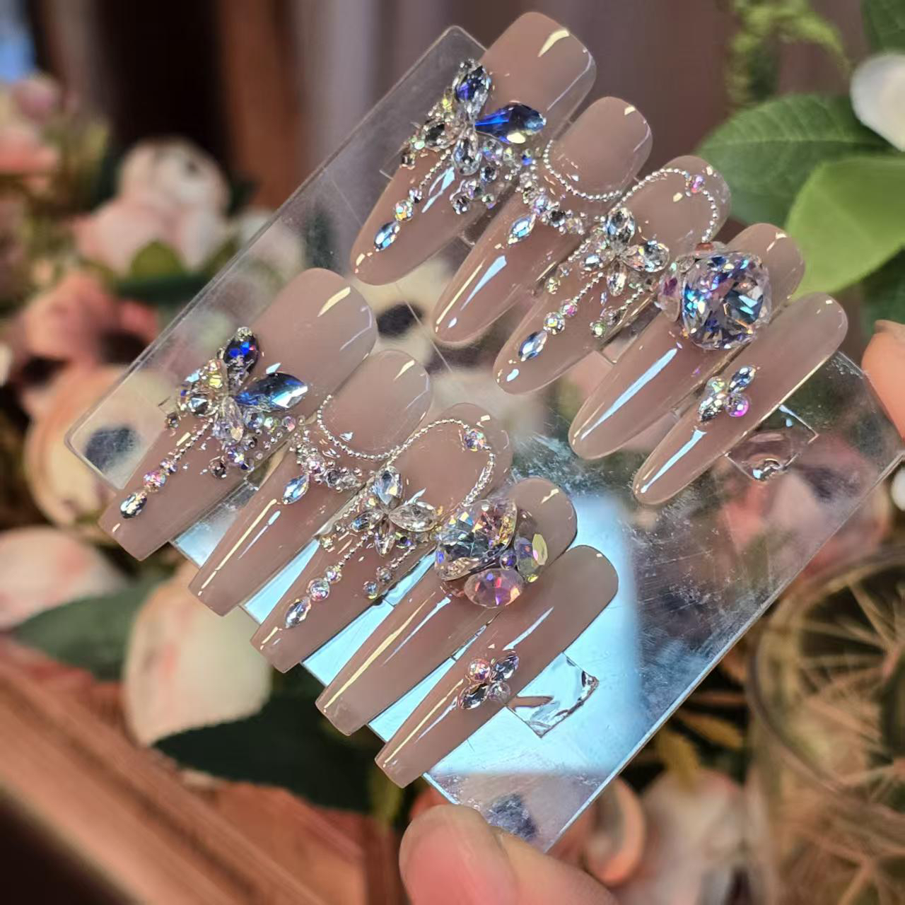 银蝶之舞丶001闪烁(奥捷)珠宝级丶霸榜某书评测丶手工穿戴甲