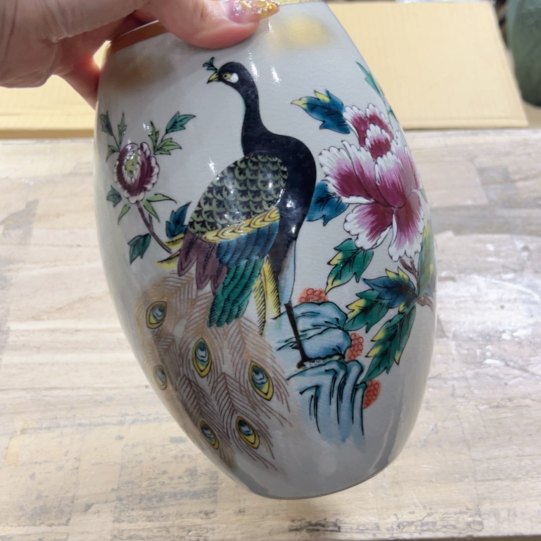 瓷片陶瓷和金属表面上