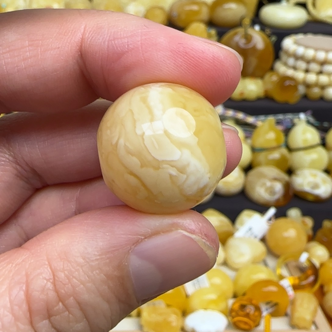 蜜蜡吊坠(不含链)未镶嵌阿**肥蜜蜡珠子