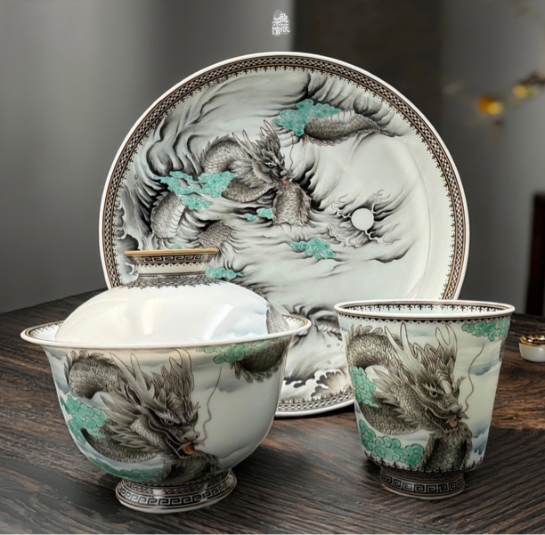 【龍辰茶馆】粉彩潮海龙腾描金套组