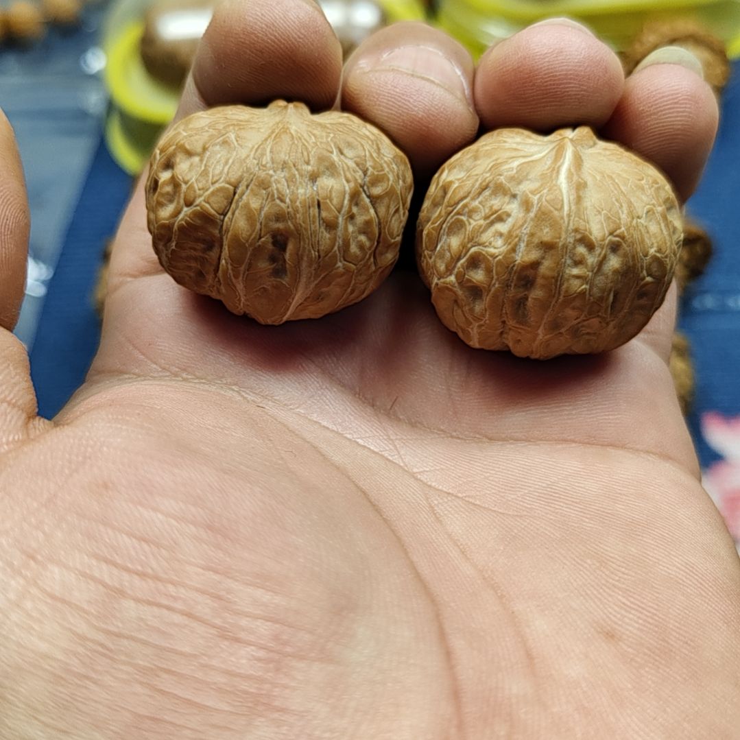 文玩核桃吊坠元宝异形