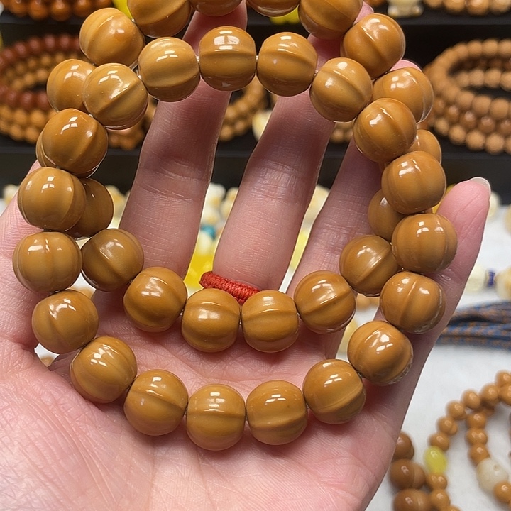 猴头核桃雕刻微瑕大鲨鱼