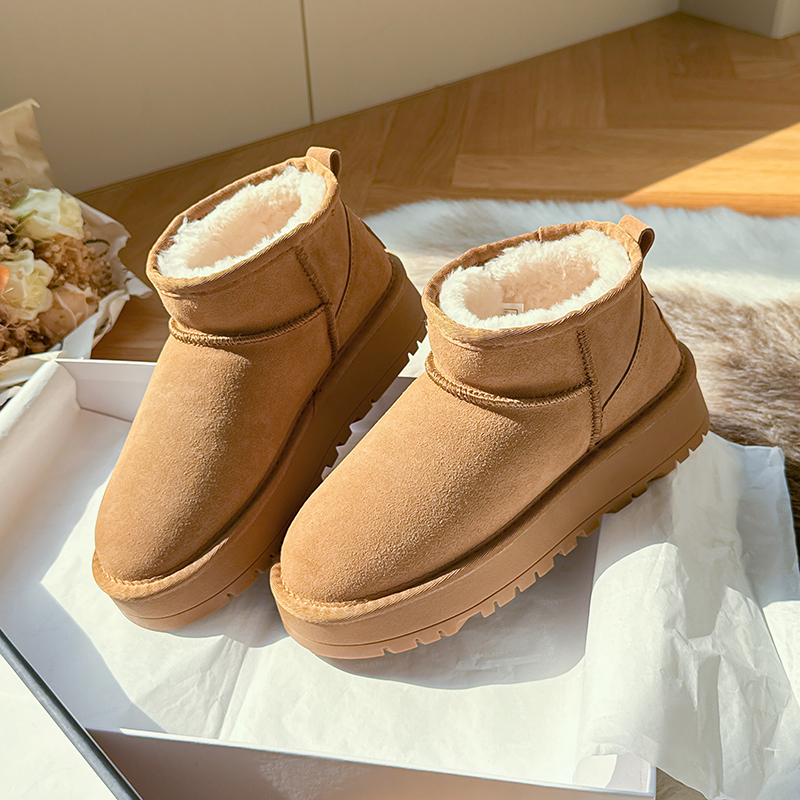 雪地靴女冬季新款周冬雨同款防滑厚底短筒靴加绒加厚保暖真皮棉鞋