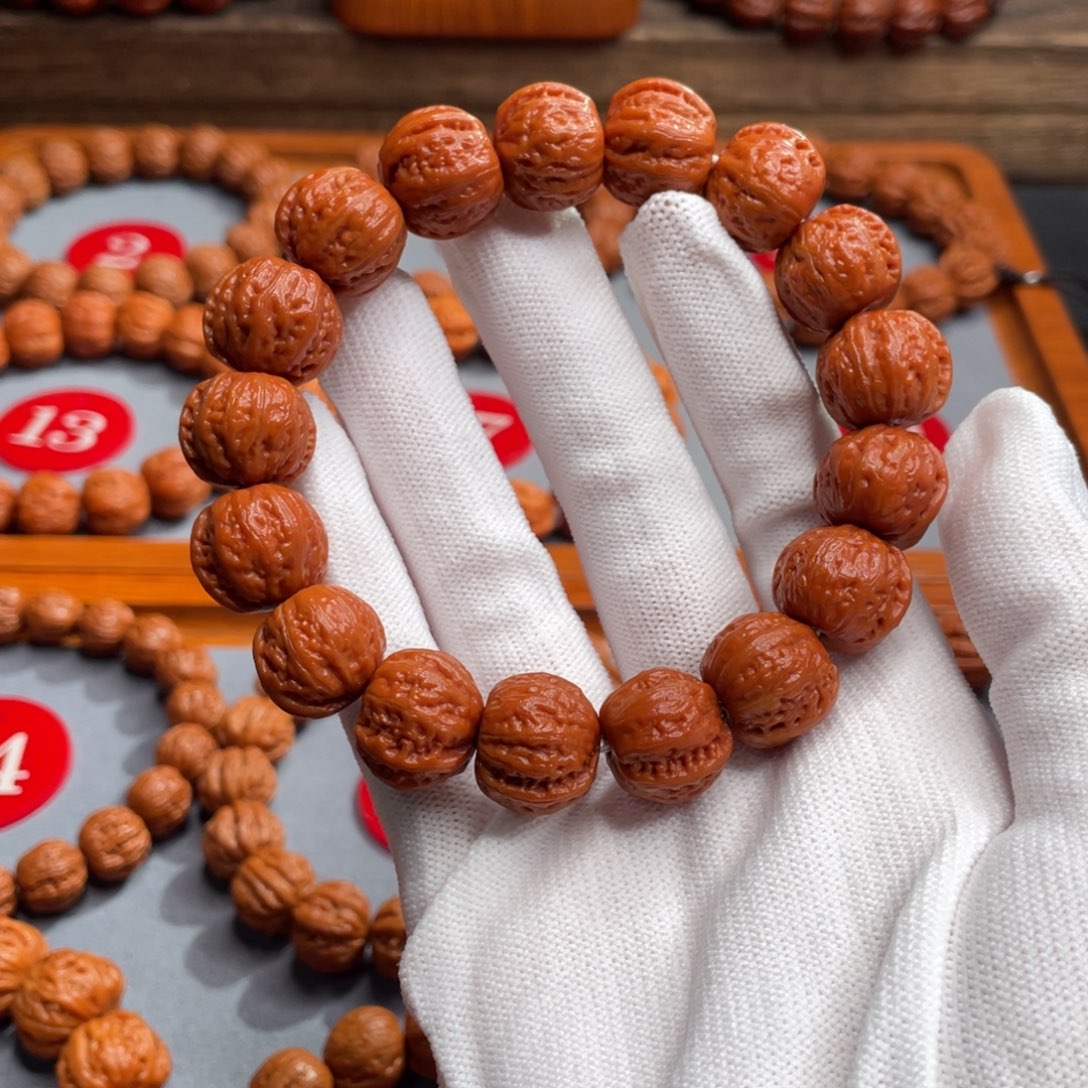 小***行文玩核桃手串1.6磨盘