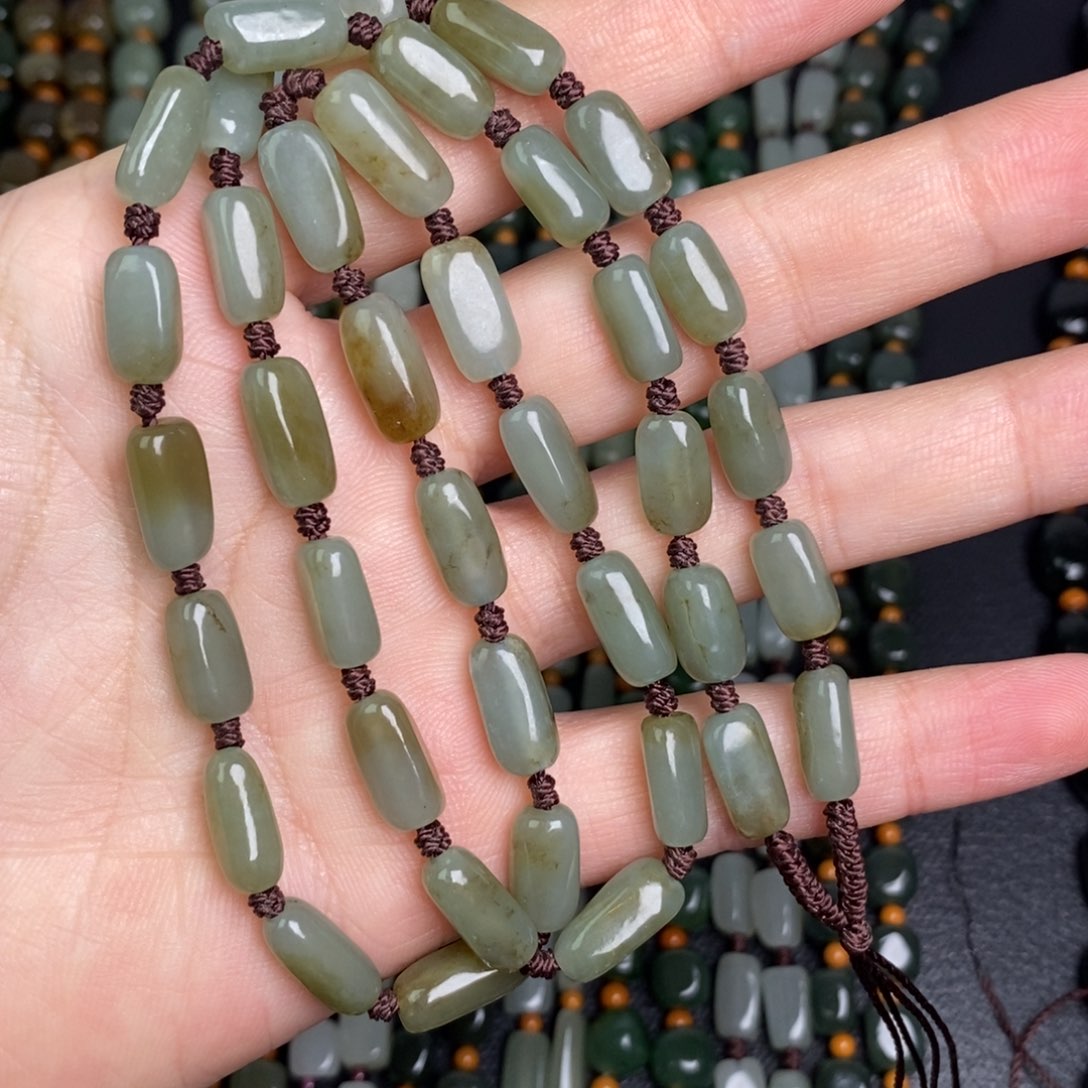 和田玉颈饰未镶嵌80