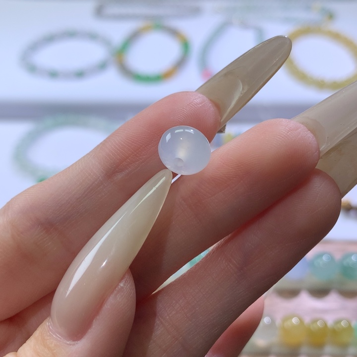 翡翠未镶嵌颈饰鼓珠9*6.3