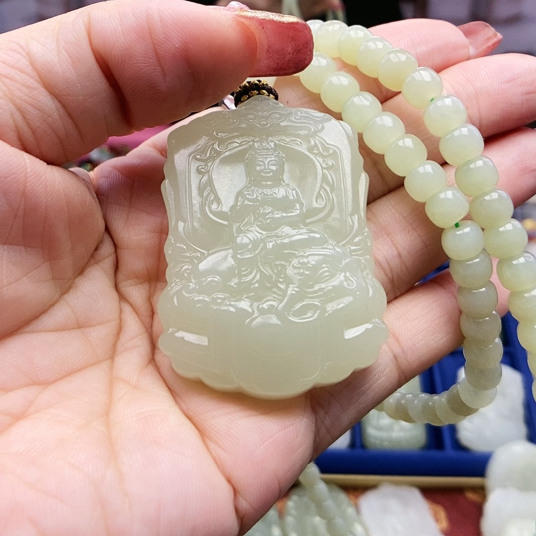 【闪购商品】和田玉颈饰未镶嵌赵*