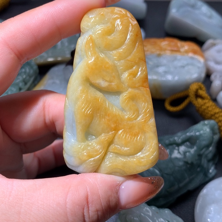 翡翠未镶嵌颈饰保真天然A货翡翠