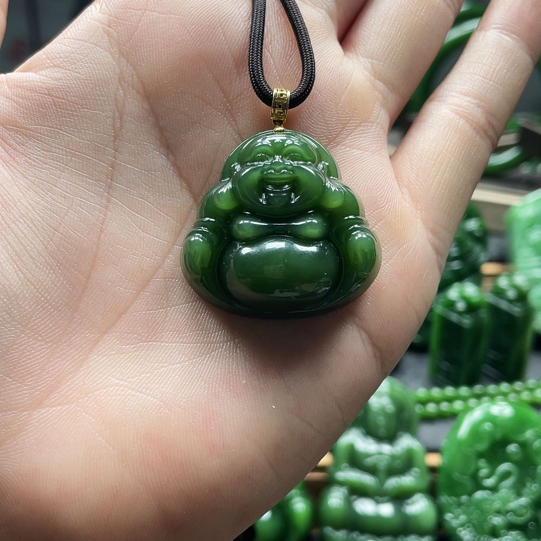 和田玉（碧玉）18K金镶嵌颈饰