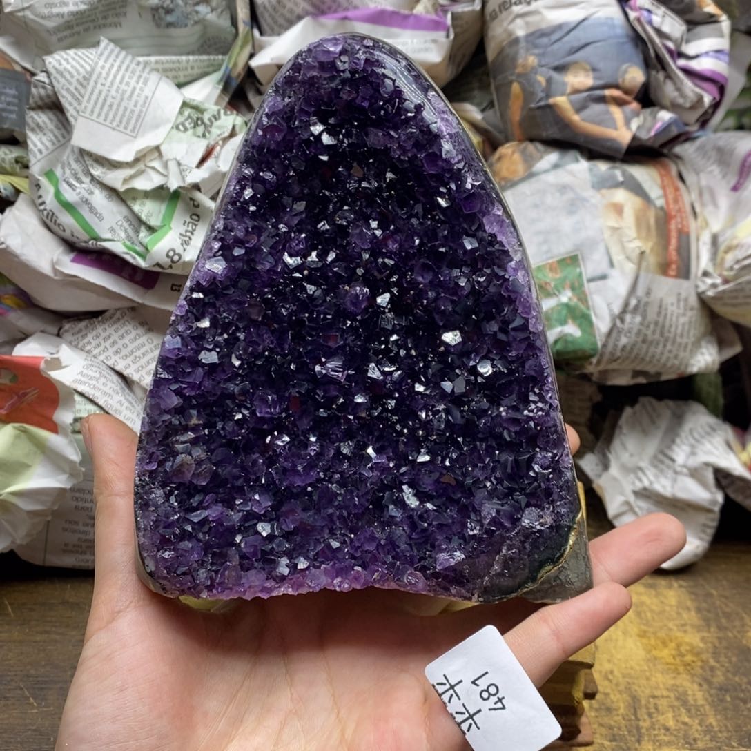 紫晶乌拉圭未镶嵌