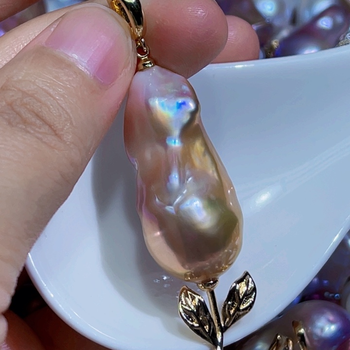 颈饰未镶嵌淡水珍珠