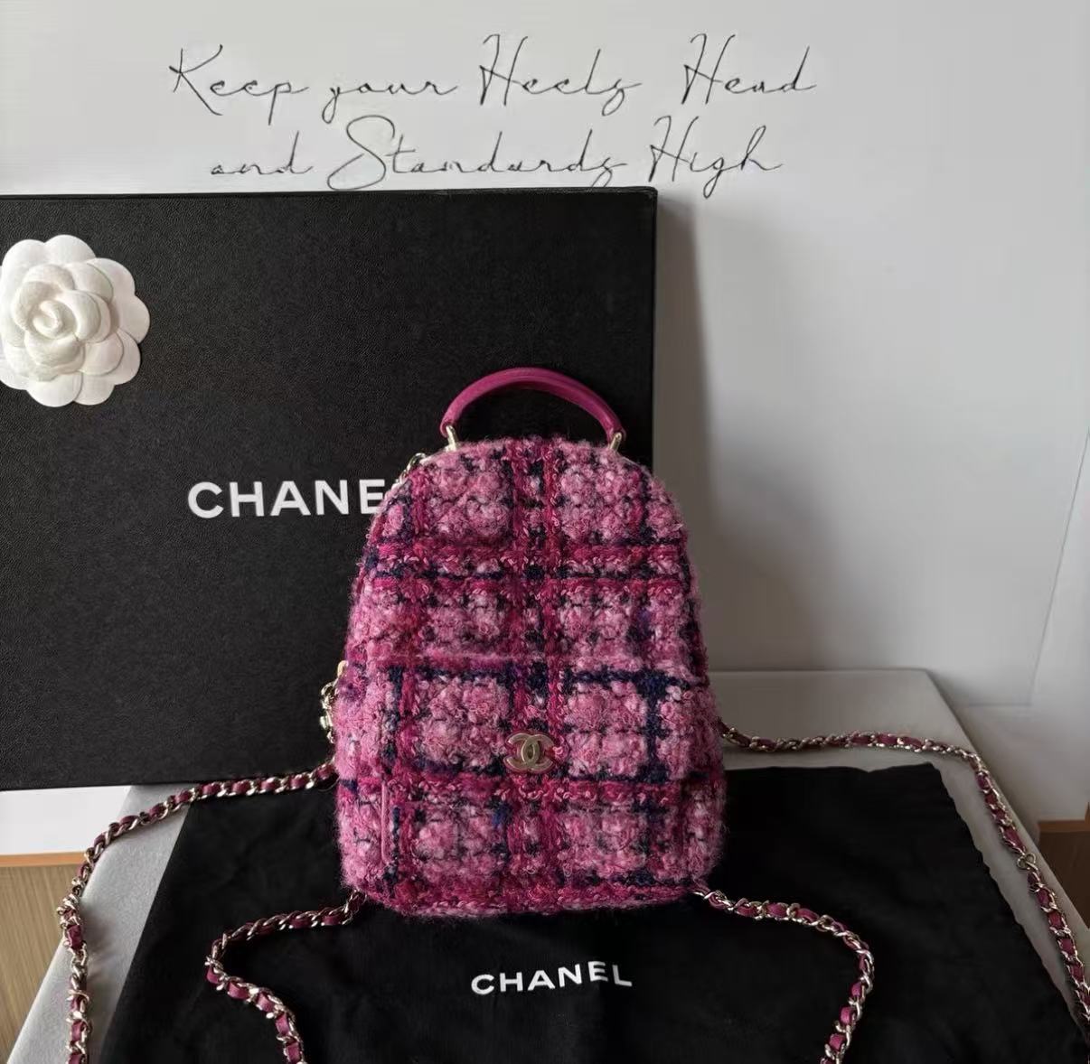 99新 Chanel/香奈儿 24A 粉色毛呢双肩包 芯片款 13cm 16625617